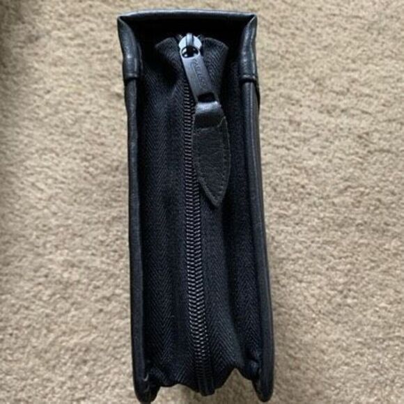 Case Logic 32 Disc Leather CD/DVD Case - Picture 4 of 6